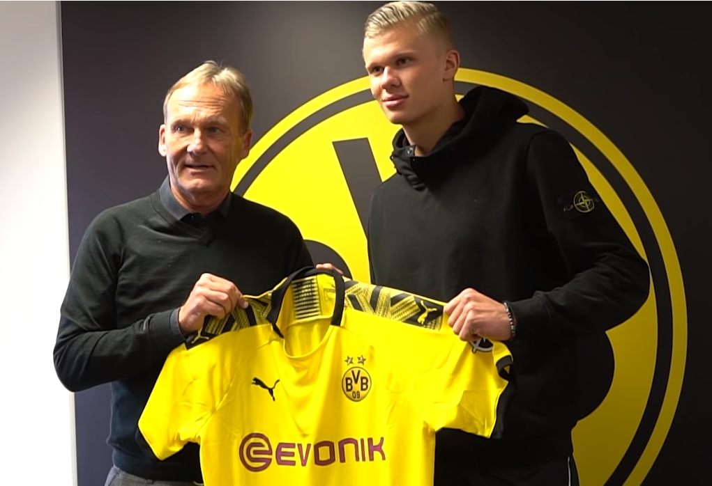 梅罗时代终章将至，哈兰德是否会成为世界杯新王候选人？（梅罗谢幕在即，哈兰德会是世界杯新王热门吗？）