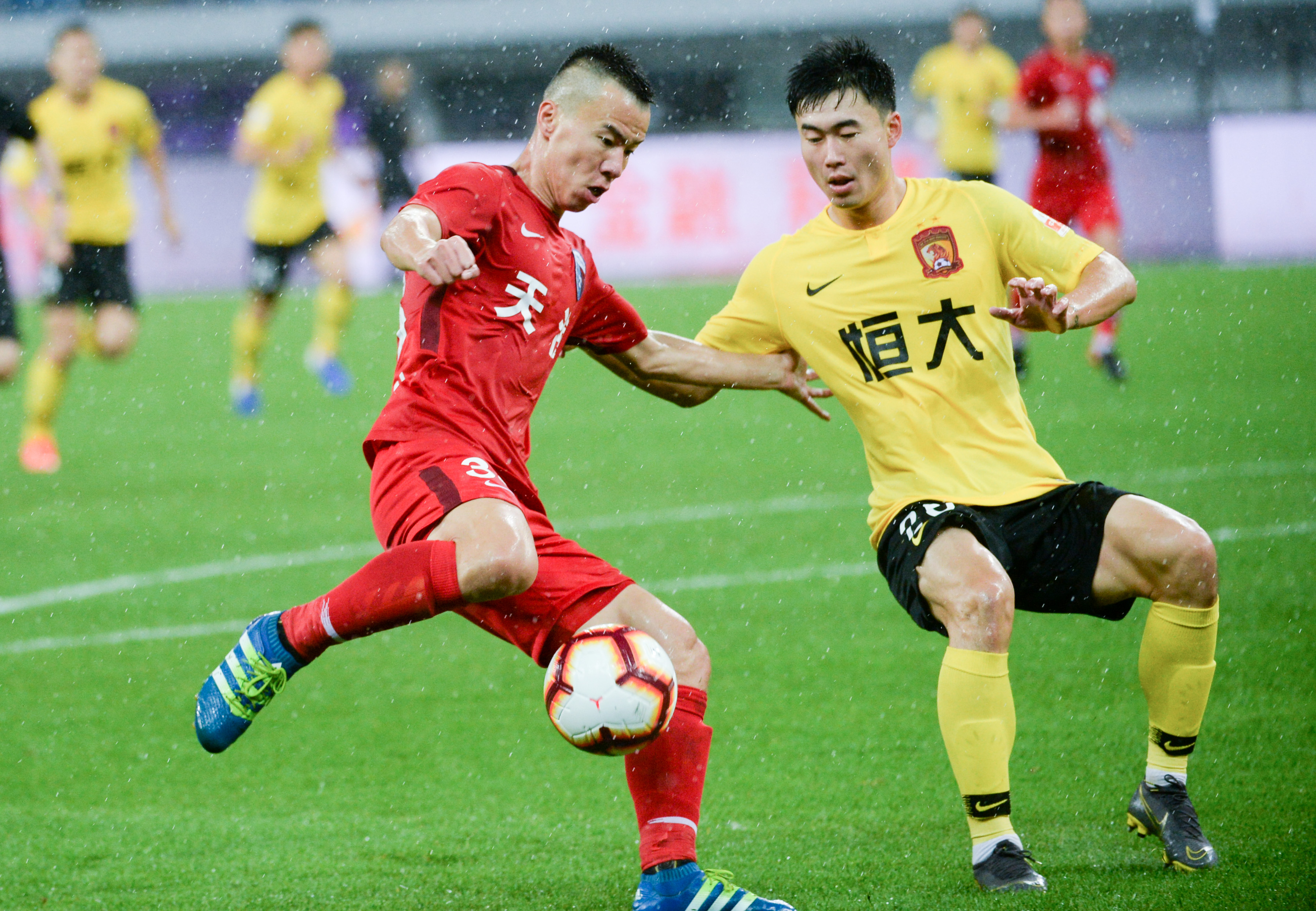 泰州市委书记谈“苏超”夺冠：这更是城市精神的升华（泰州市委书记评“苏超”夺冠：城市精神更上一层楼）