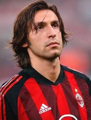 3-0，穆帅争冠劲敌踢疯，完胜法甲劲旅，终结欧联2轮不胜（3-0！穆里尼奥争冠对手火力全开，横扫法甲强旅，止住欧联两轮不胜）